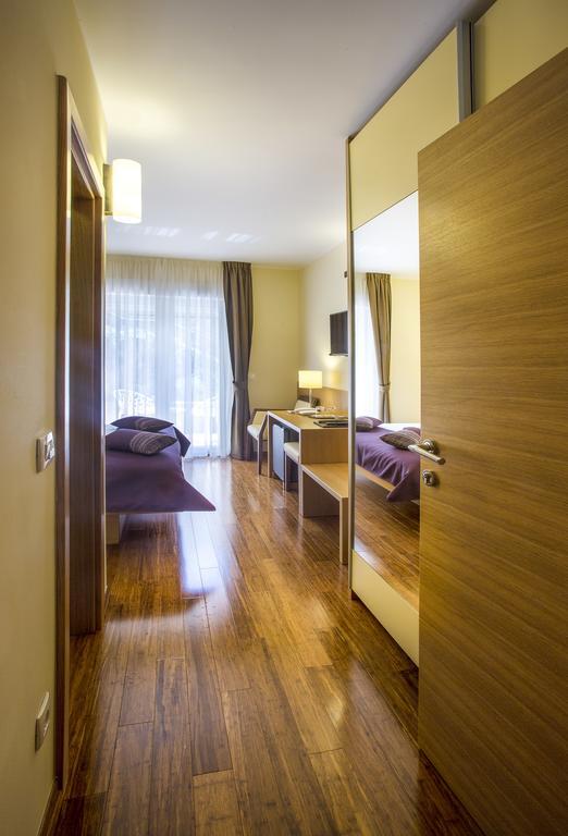Hotel Villa Privileggio Мощеничка-Драга Экстерьер фото