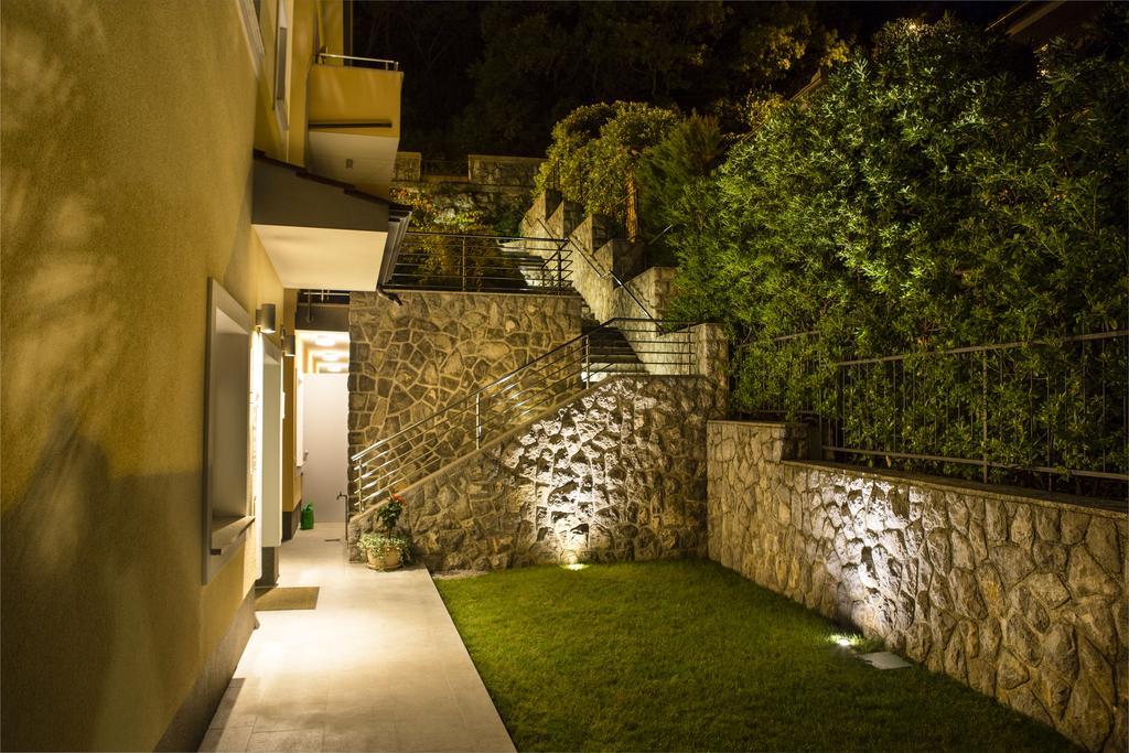 Hotel Villa Privileggio Мощеничка-Драга Экстерьер фото